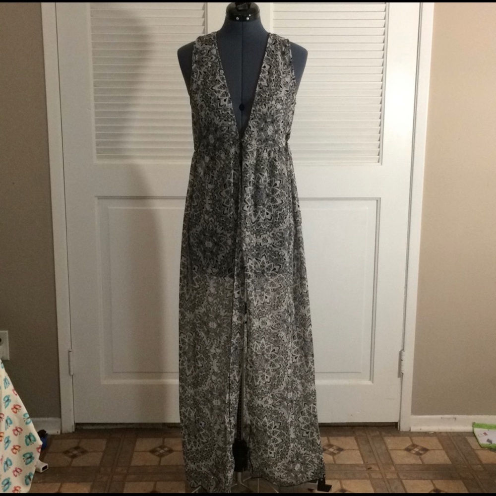 Gorgeous Black & White Chiffon Cardigan Dress
